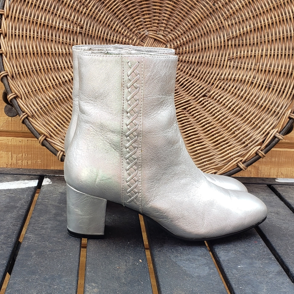 Earth  Booties